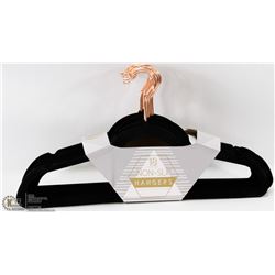 18 PACK OF BLACK NON SLIP HANGERS