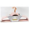Image 1 : 18 PACK OF PINK NON SLIP HANGERS