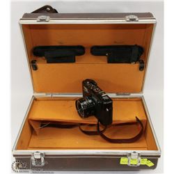 VINTAGE YASHICA 35MM CAMERA WITH CASE