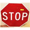 Image 1 : STOP SIGN
