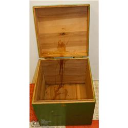 VINTAGE GREEN CEDAR LINED WOODEN CHEST