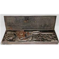 ANTIQUE US MADE SOCKET SET IN BOX