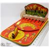 Image 1 : 1950'S TIN SHOOTING GALLERY GAME