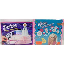 SET OF 2 VINTAGE BARBIE ITEMS