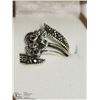 Image 1 : 16) STERLING SILVER RING SIZE 5.75