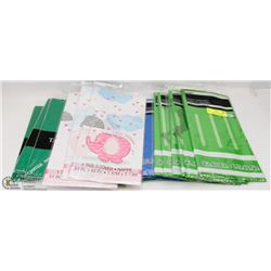 LOT OF 15 ASSORTED COLORED PLASTIC TABLE COVERINGS
