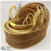 Image 1 : LOT OF WICKER BASKETS