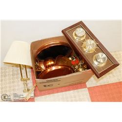 BOX OF VINTAGE BRASS & COPPER DECOR