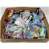 Image 1 : LARGE FLAT OF ASSORTED PARTY FAVORS AND KIDS FUN