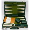 Image 1 : ATTACHÉ STYLE BACKGAMMON BOARD.