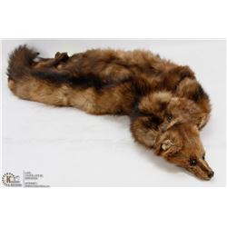 VINTAGE 2PC MINK STOLE FUR WRAP WITH CLIP.