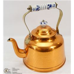 VINTAGE HAMMERED COPPER TEA KETTLE.