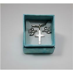 6)  STAMPED 925 ITALY  SILVER CHAIN &