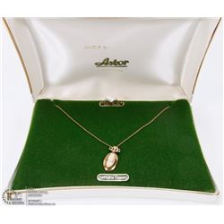 VINTAGE CAMEO NECKLACE 14K GOLD MOUNT