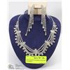 Image 1 : BLUE STAND W/FASHION NECKLACE & EARRING