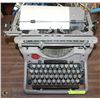 Image 1 : 1920’S DESKTOP TYPEWRITER
