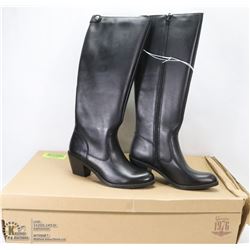 NEW GENUINE 1976 GENUINE LEATHER BOOTS SIZE 8.5