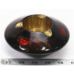 VINTAGE CHINESE LACQUERED BOWL WITH FISH