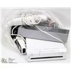 Image 1 : NINTENDO WII VIDEO GAME CONSOLE SET