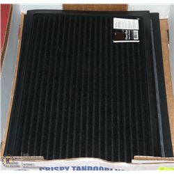FLAT OF 8 BRAND NEW FLOOR MATS, ANTI SKID 23"X16"
