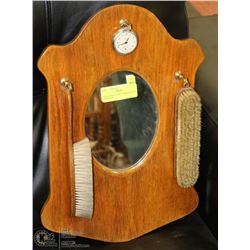 GENTLEMEN'S WALL MIRROR WITH 2 BRUSHES