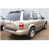 Image 5 : 2002 NISSAN PATHFINDER