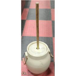 3 GALLON  ANTIQUE BUTTER CHURN