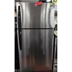 APARTMENT SIZE FRIGIDAIRE STAINLESS STEEL