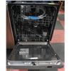 Image 2 : MAYTAG STAINLESS STEEL BUILT IN DISHWASHER 24"