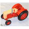 Image 1 : 1:24 DIE CAST ERTL CASE 600 TRACTOR