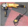 Image 1 : DEWALT D28065 5" ANGLE GRINDER