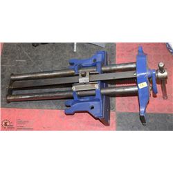 BLUE METAL BENCH VISE