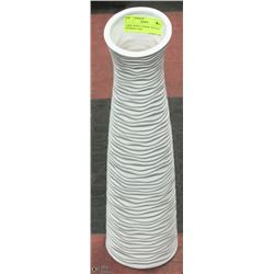 LARGE WHITE CERAMIC WAFFLED EXTERIOR VASE
