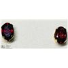 Image 1 : 43) 18KT GOLD GARNET EARRINGS