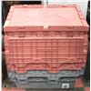 Image 1 : 5 COMMERCIAL HEAVY DUTY FOLDING LID TOTES