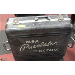 LARGE VINTAGE FIBERGLASS CASE 24” X 20”