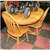 Image 1 : OAK TABLE WITH 4 CHAIRS 42"X57"X30"H