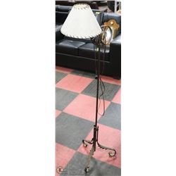 VINTAGE WROUGHT IRON FLOOR LAMP