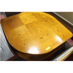 LEAF SHAPED OAK END TABLE