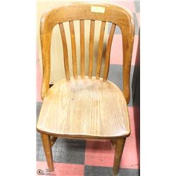 ANTIQUE WOOD ARM CHAIR