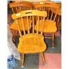 Image 1 : GROUP OF 3 ASSORTED MAPLE SIDECHAIRS