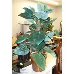 ARTIFICIAL DIEFFENBACHIA HOUSE PLANT - 40" TALL.