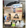 Image 1 : PALLET OF HOUSEHOLD MISC.