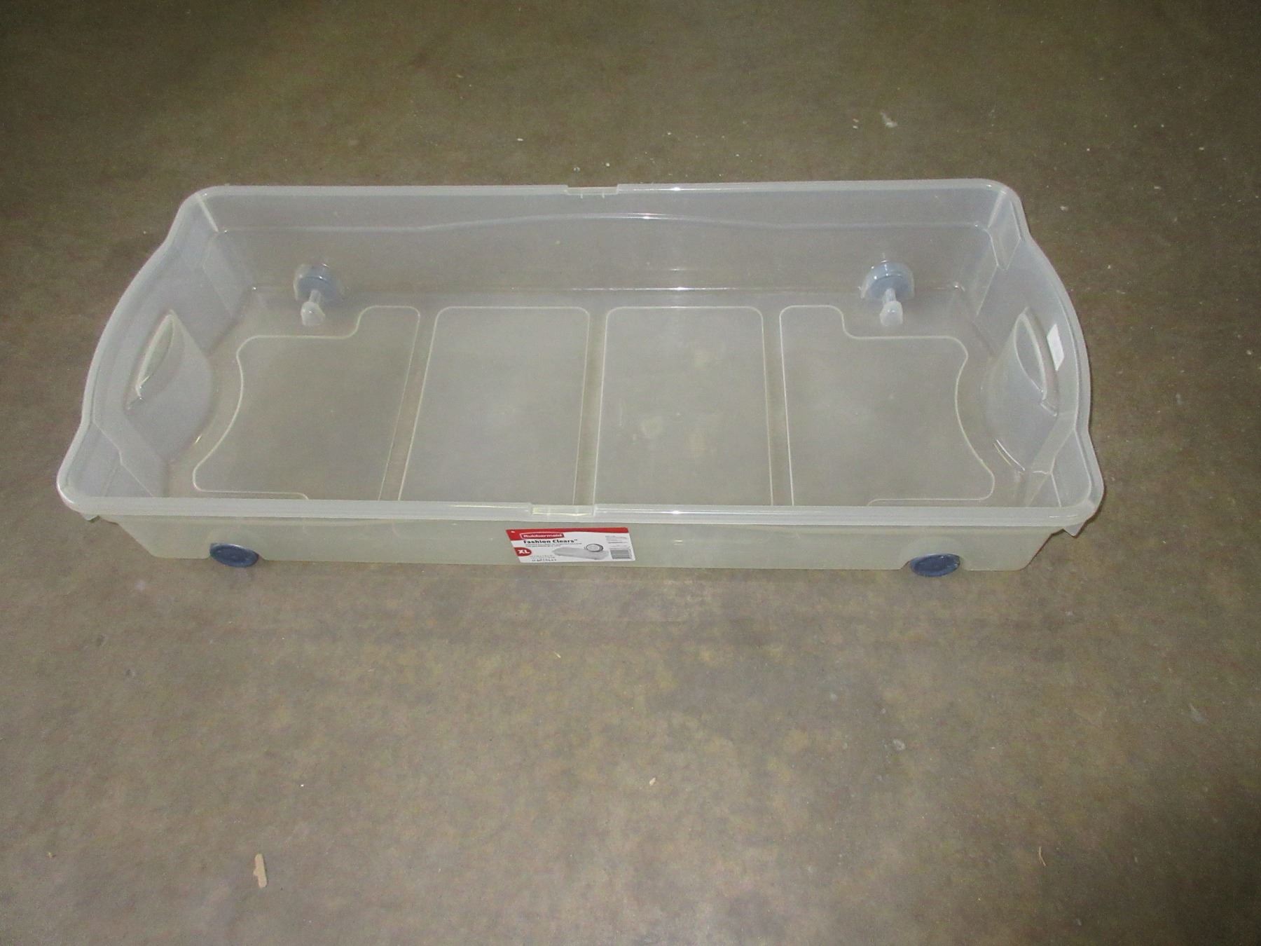 Rubbermaid storage for under bed / no lid / 43 x 19