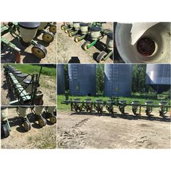 JOHN DEERE 71, 8 ROW CORN PLANTER
