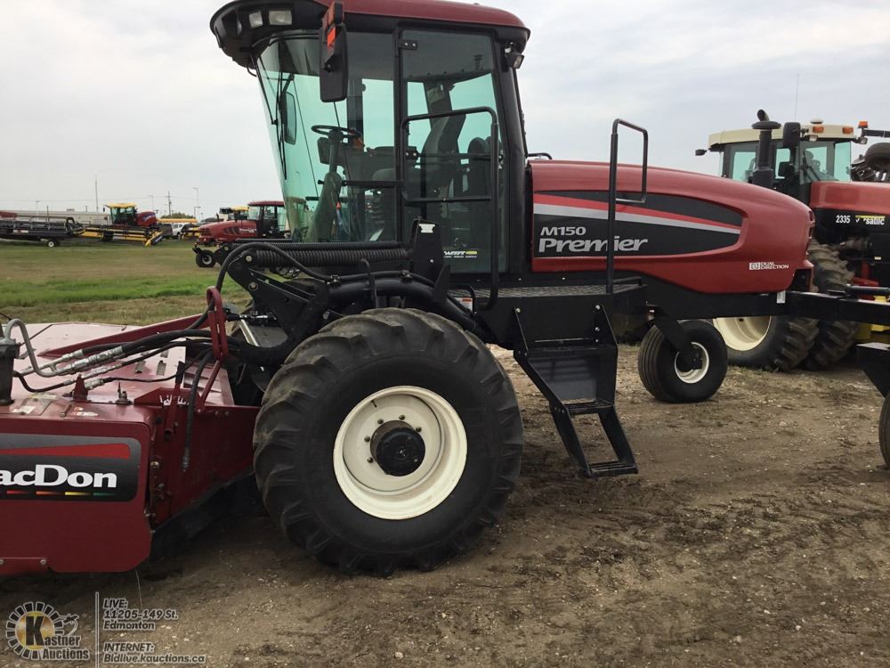 Macdon R80 2009 MAC DON PREMIER M150 DAUL DIRECT SWATHER WITH 13' R80 ROTARY DISC BIND