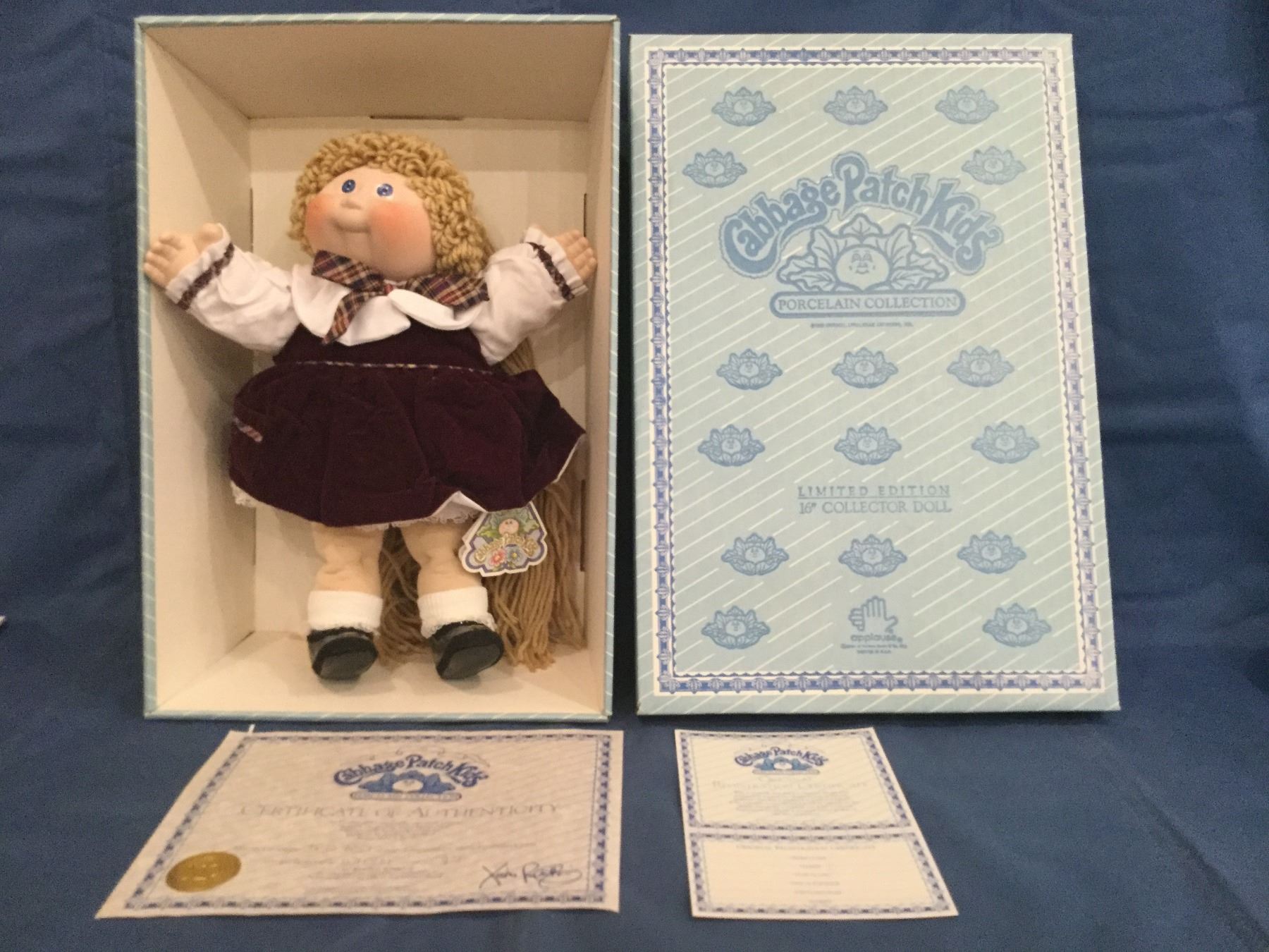 1985 porcelain cabbage patch dolls value