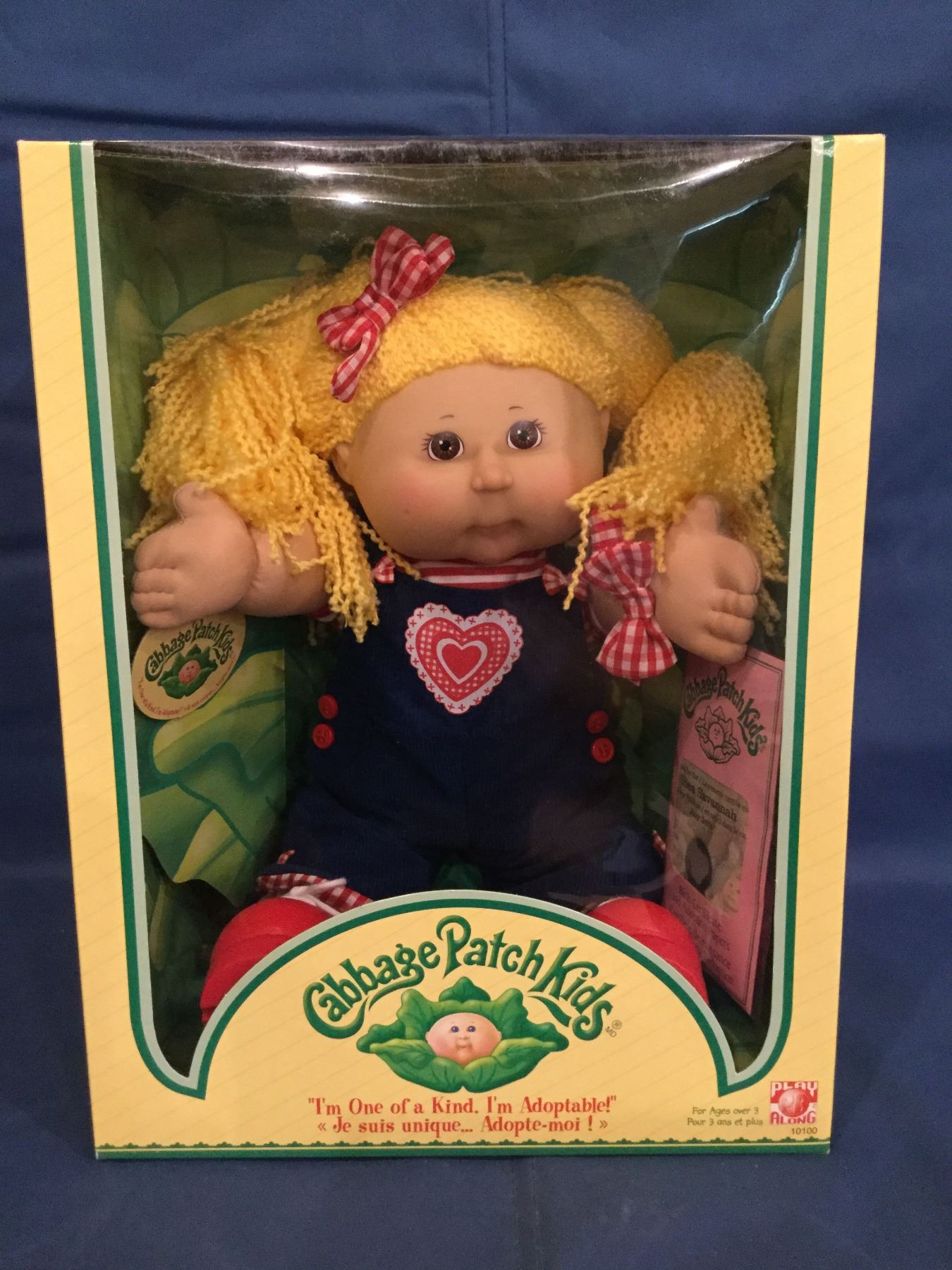 Cabbage Patch Kids Box with doll and certificate Shea Savannah