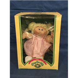 Cabbage Patch Kids box with doll and a certificate Estele Johanna in a 1985 box.