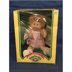 Cabbage Patch Kids "The Official" box with Doll and certificate Charma Beulah